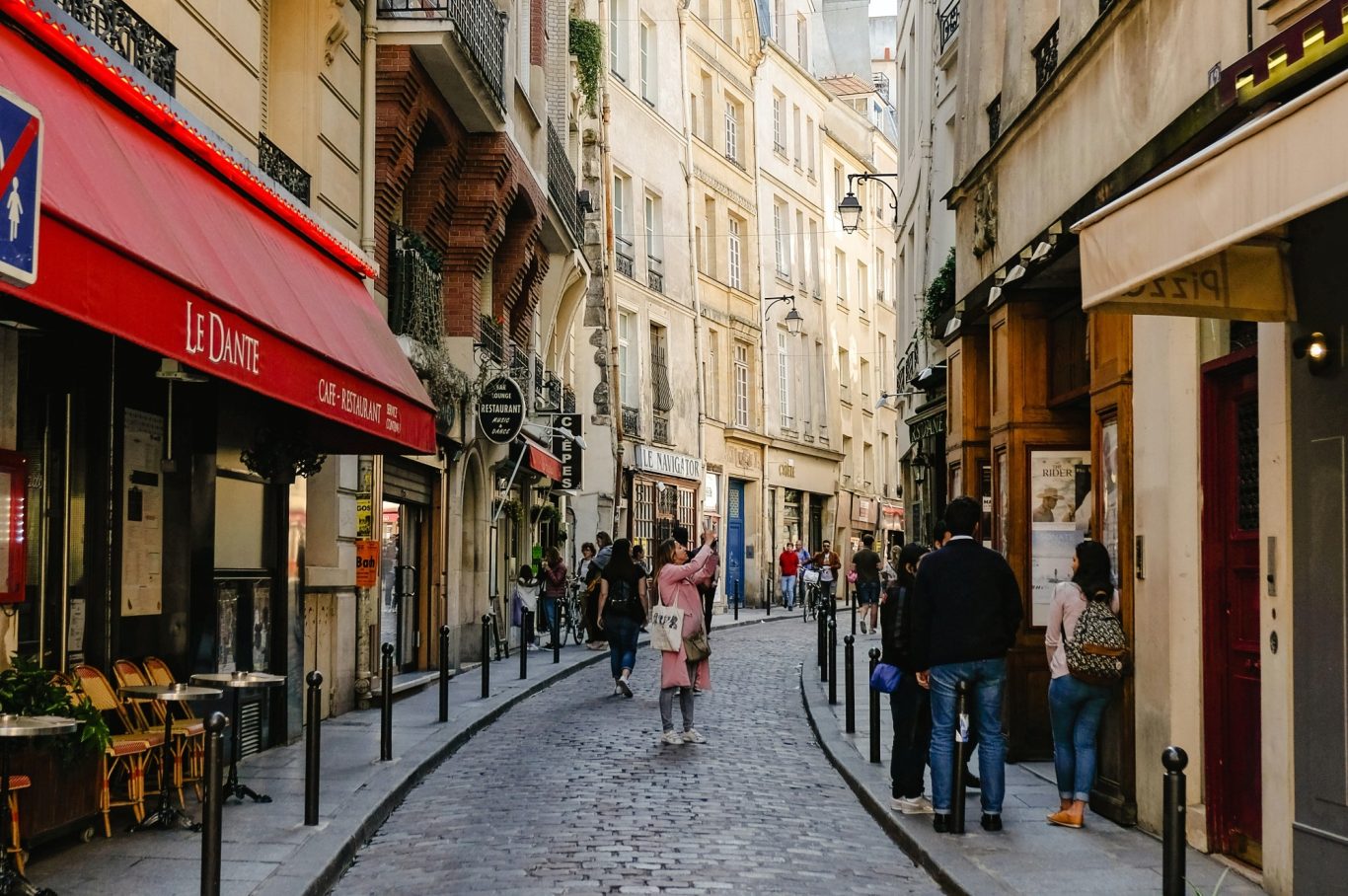 Rue parisienne (lire description)